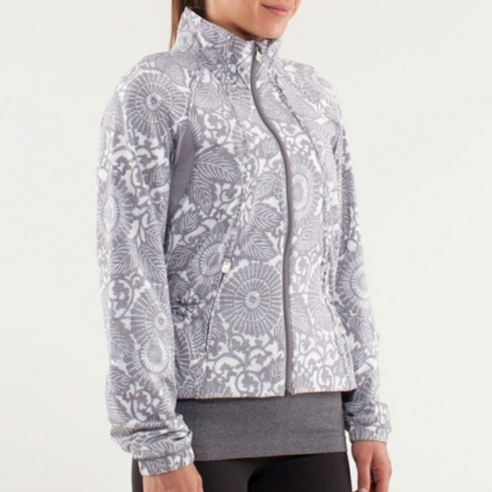 Lululemon Run: Travel To Track Jacket